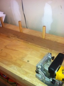 I used a biscuit joiner to join the stretchers and the top.